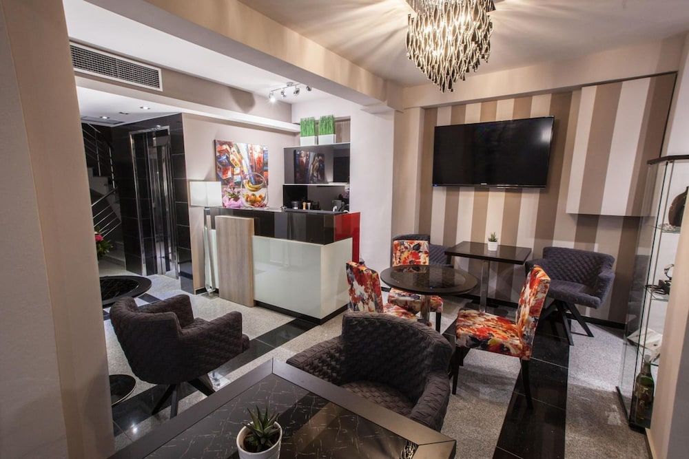 Diamond city living 3