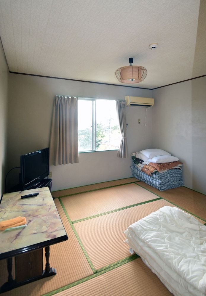 Hotel Henza 2