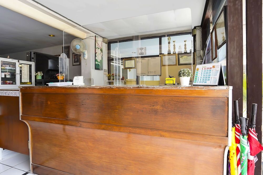 Hotel O Anugerah 2 estrellas en Jember