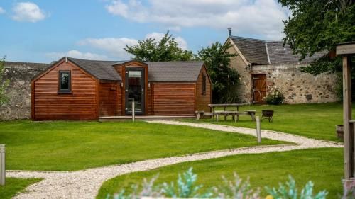 Delny Glamping and Farm Animals 3