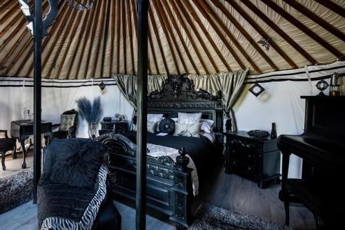 Lincoln Yurts 3