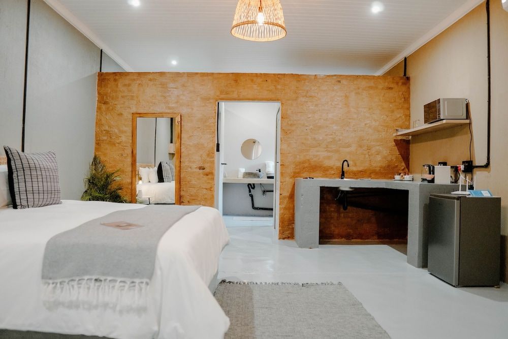 Lighthouse Guesthouse & Cafe 3