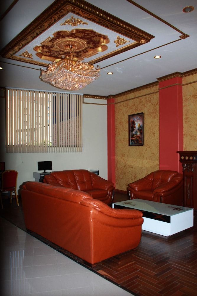 Golden Palace Hotel 2