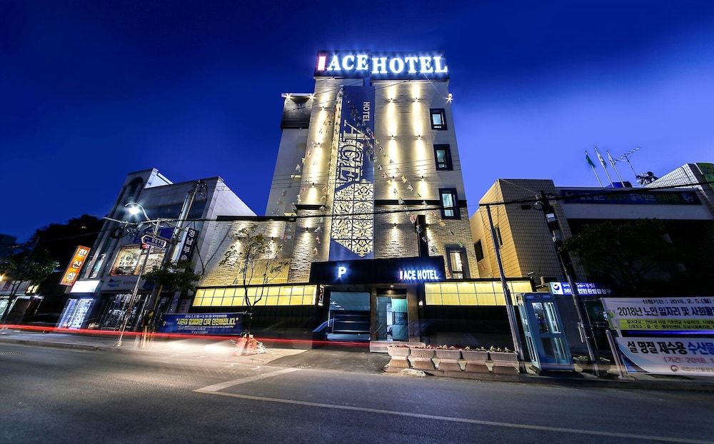 Hotel the Ace
