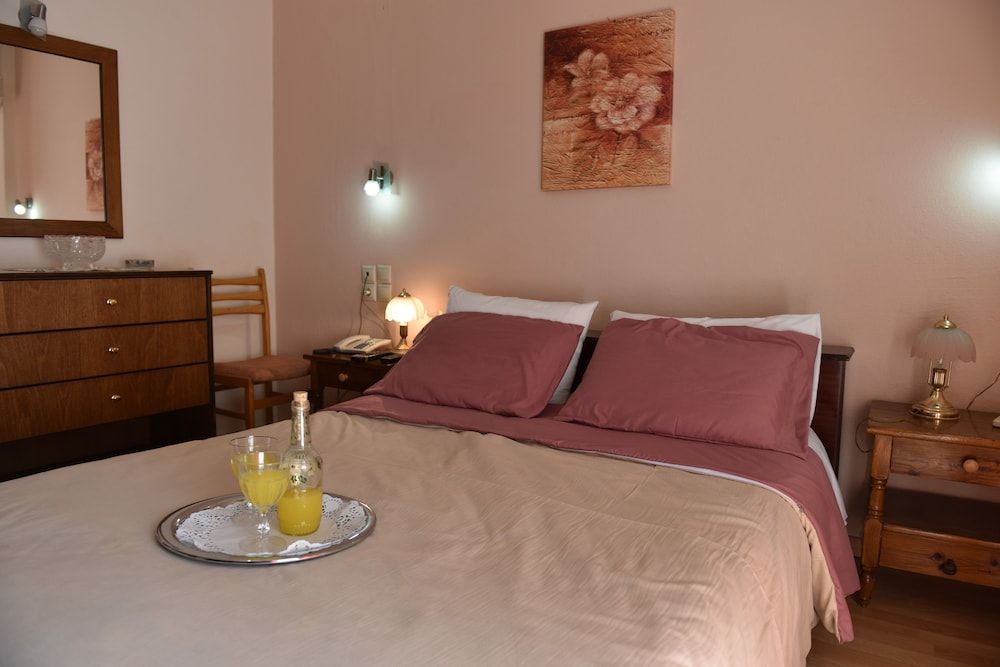 40 Platania Hotel 2 étoiles à Loutra Edipsou