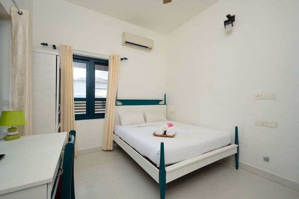 Seclude by the Lake Alleppey 2