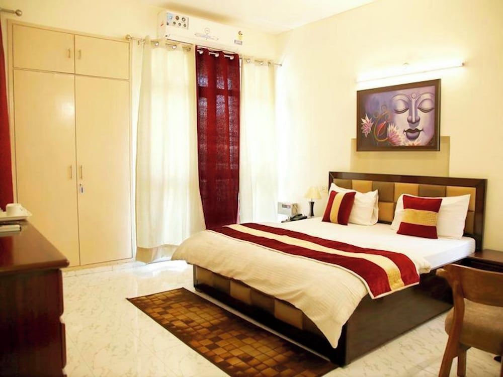 Room in Guest Room - Maplewood Guest House, Neeti Bagh, New Delhiit is a Boutiqu Guest House - Room 4 2