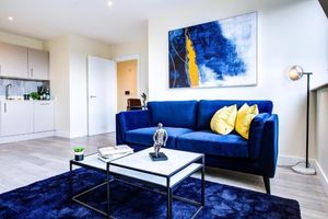 Hybrid Resi - London, Sutton with onsite car parking