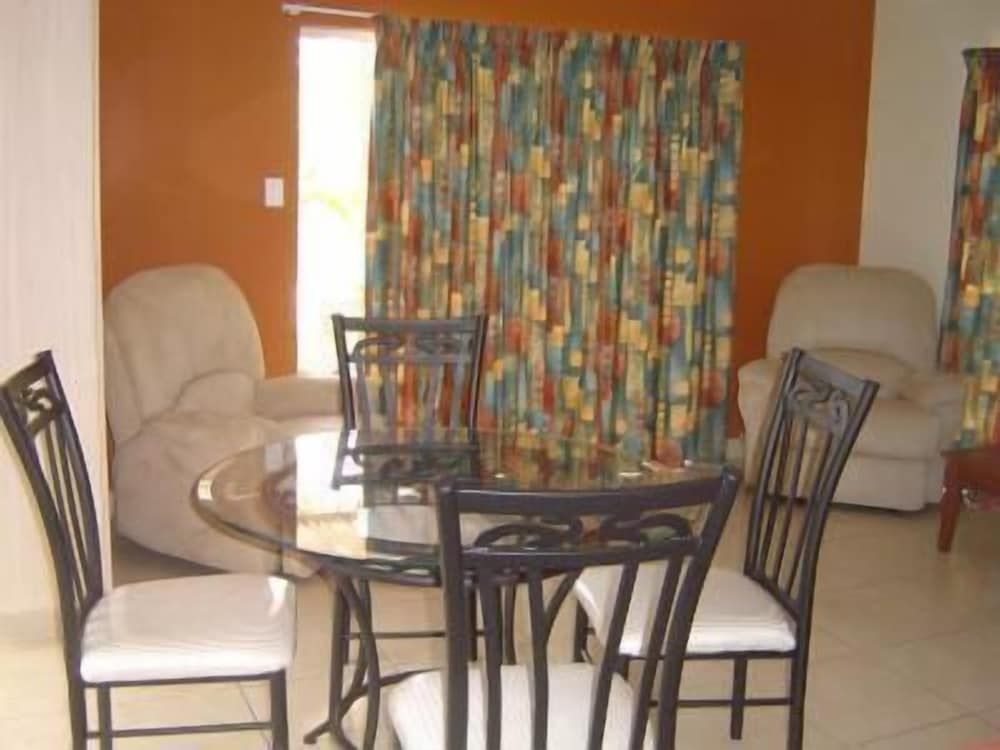 Atherton Holiday Park 3