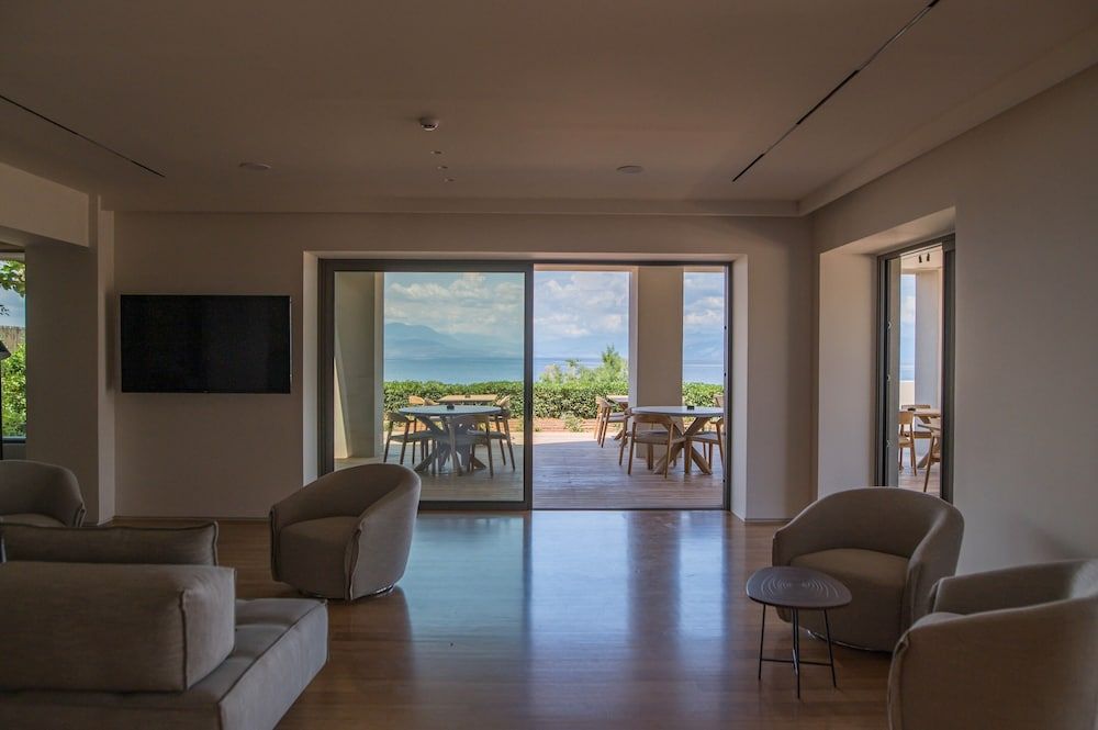 Alissachni SeaSide Hotel 2