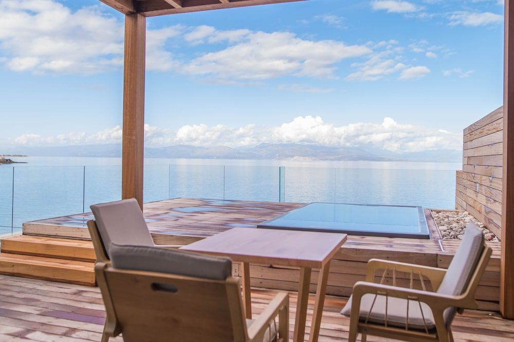 Alissachni SeaSide Hotel 4 estrelas em Xylokastron