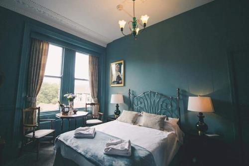 Glendale Hotel 2