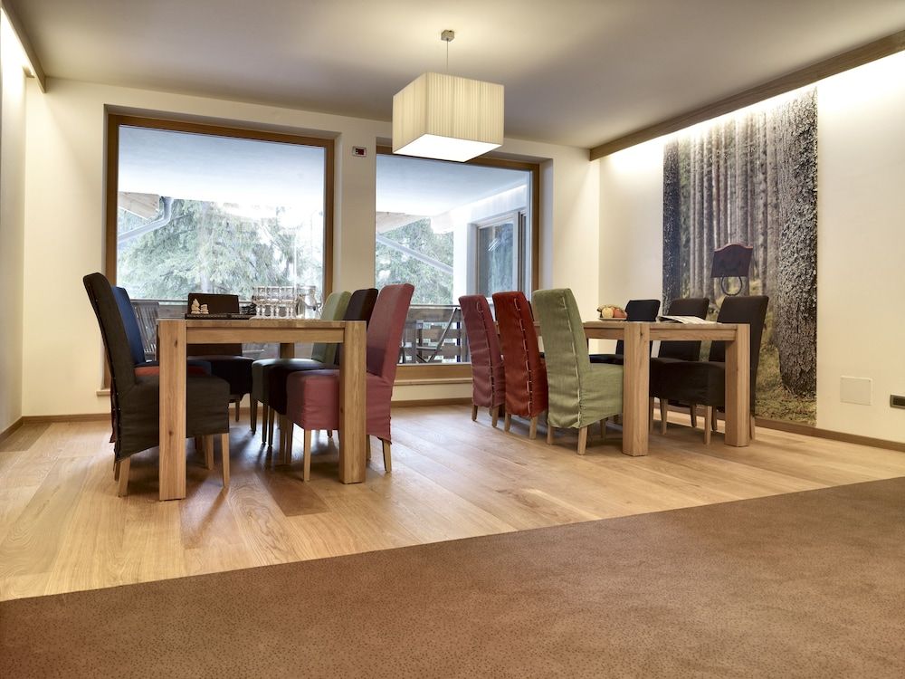 Color Home Suite Apartments 2