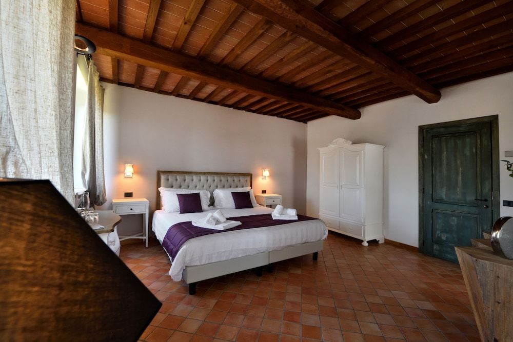 Porsenna Resort 3