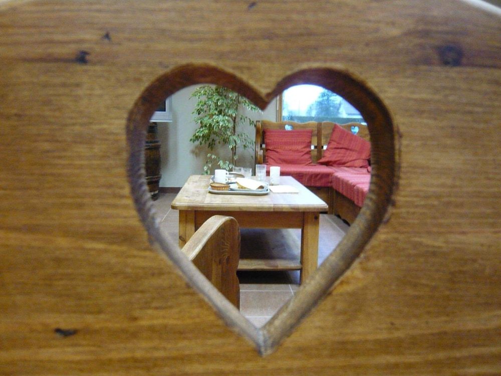 Auberge de Jeunesse HI Pontarlier 2