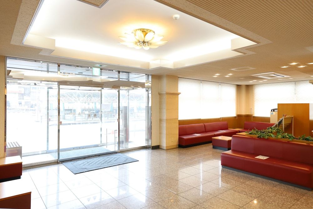 Smile Hotel Takaoka Ekimae 2