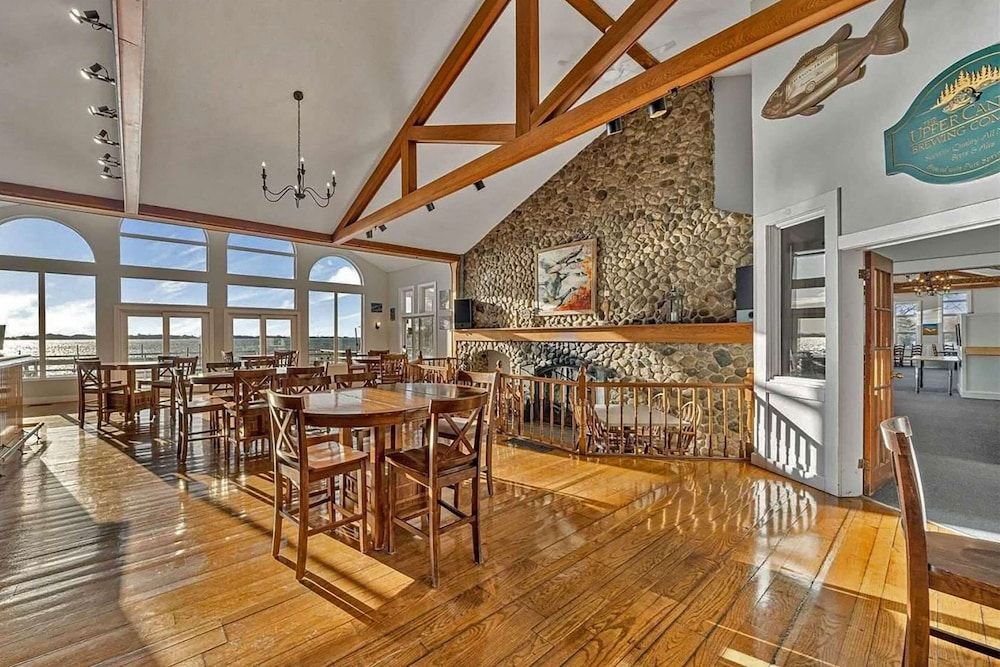 Isaiah Tubbs Resort & Conference Centre 3 estrelas em Picton