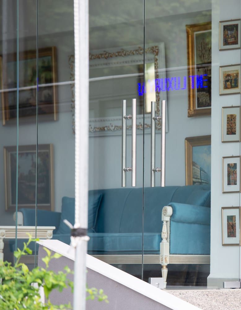 Light Blue Luxury Rooms 2