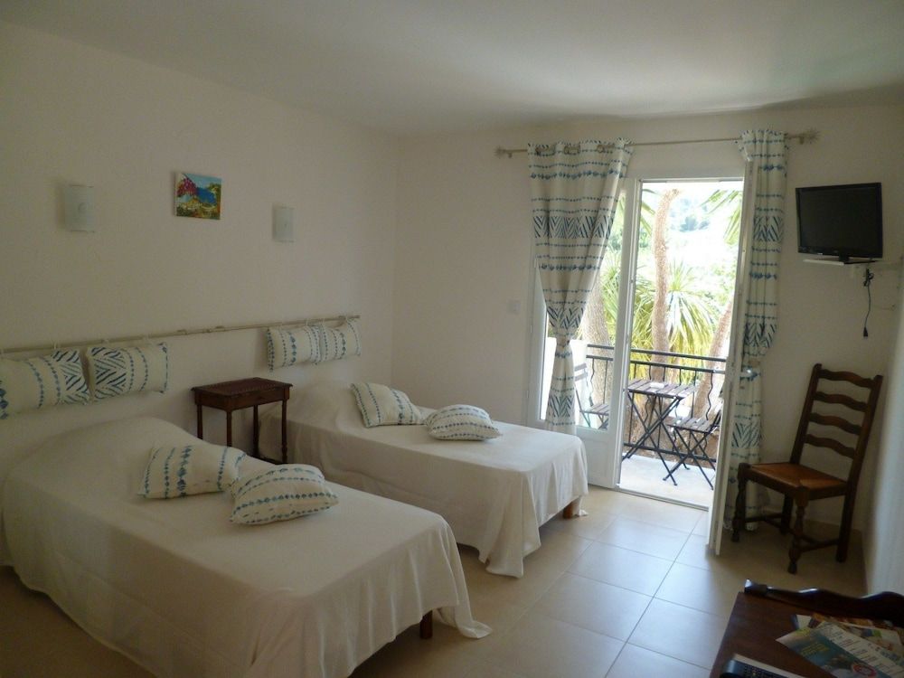 La Bastide des pins 2