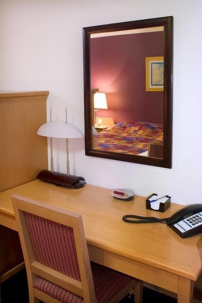 The Queensport Motel & Tavern 2