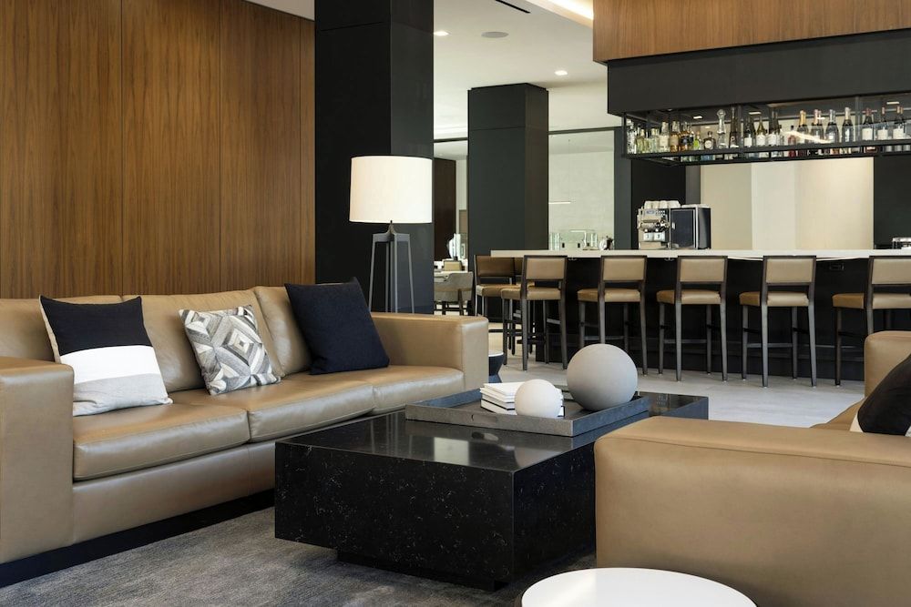 AC Hotel San Rafael Downtown 2