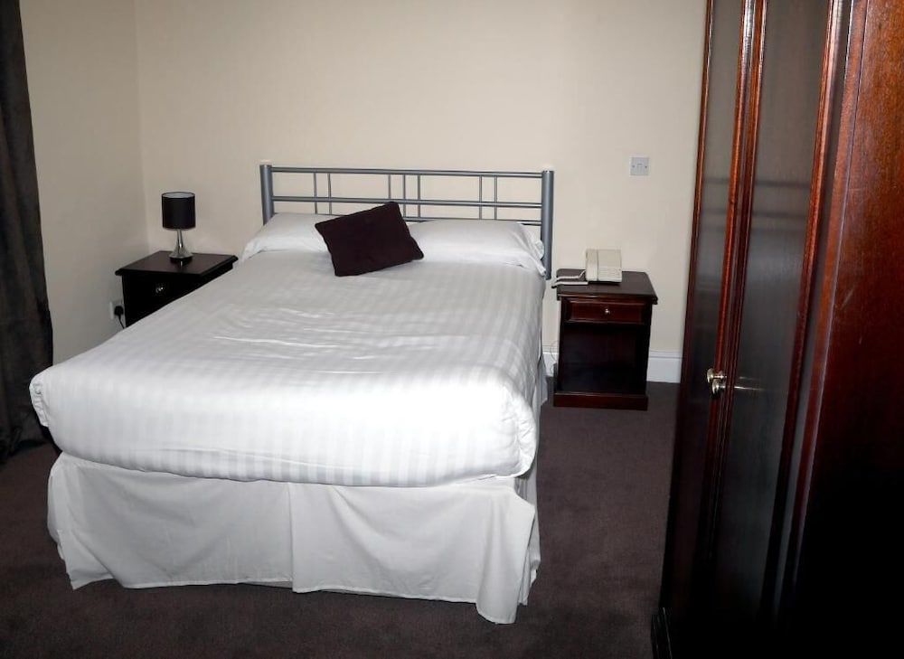 Rose & Crown Hotel 2