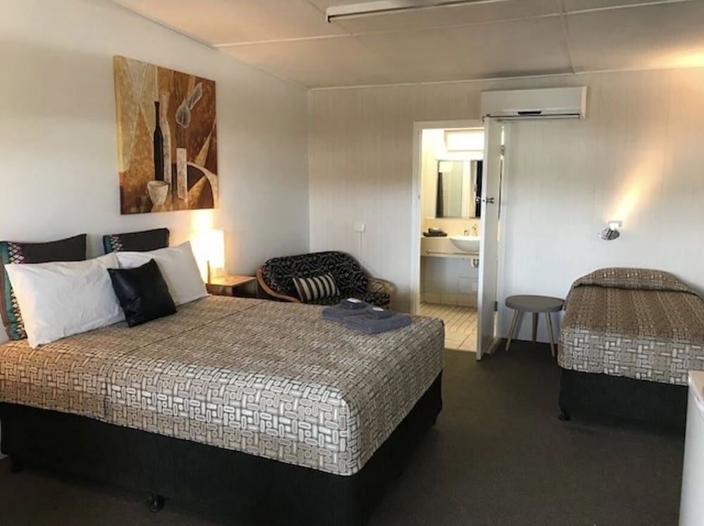 Gin Gin central motel 3