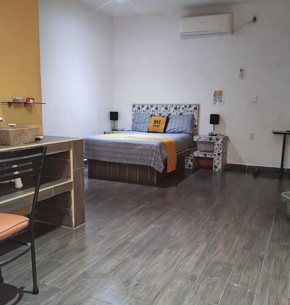 mihotel.club 3 estrelas em Lázaro Cárdenas