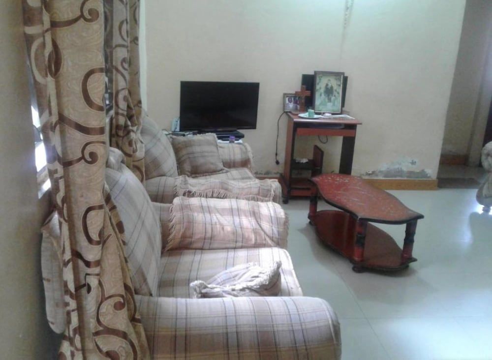 JJ&JE Family House - Hostel 3