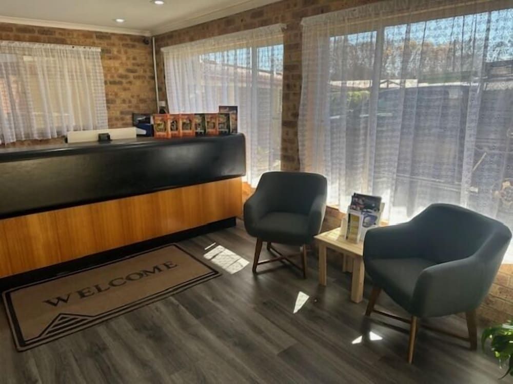 Clock Tower Motor Inn 2