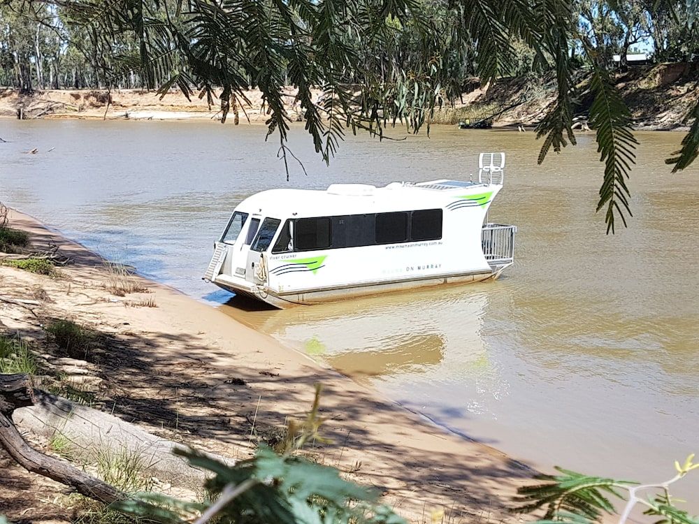 Moama on Murray River Cruisers 3