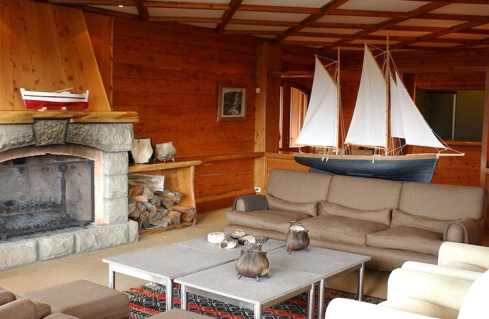 Isla Victoria Lodge 2