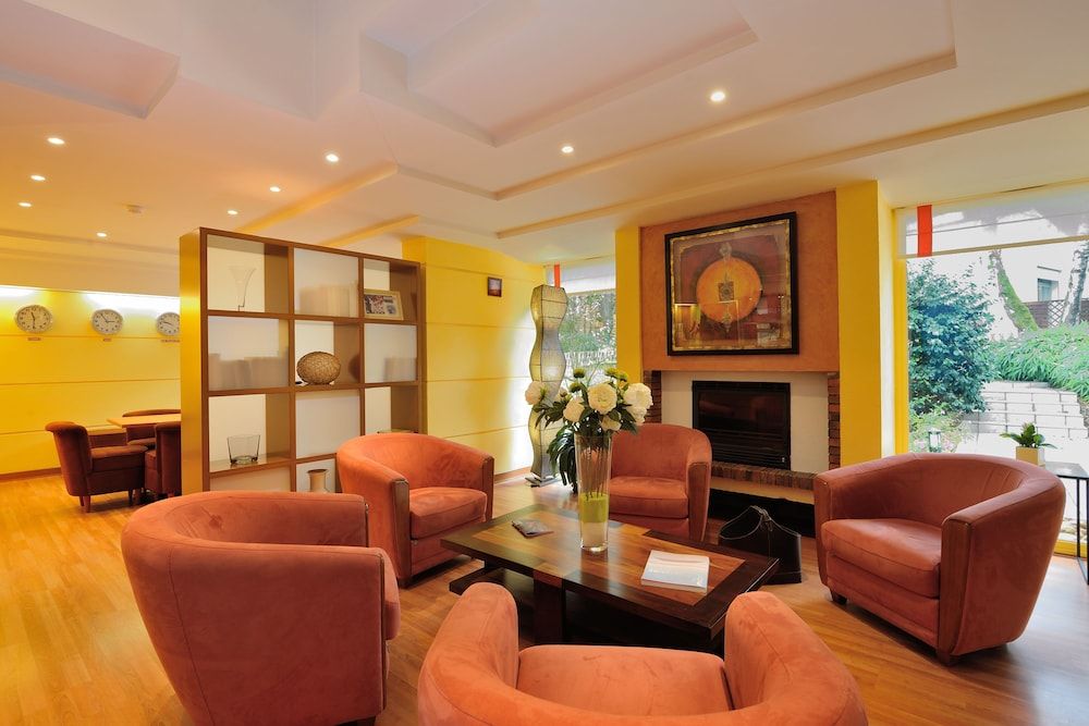 Contact Hotel du Parc 3