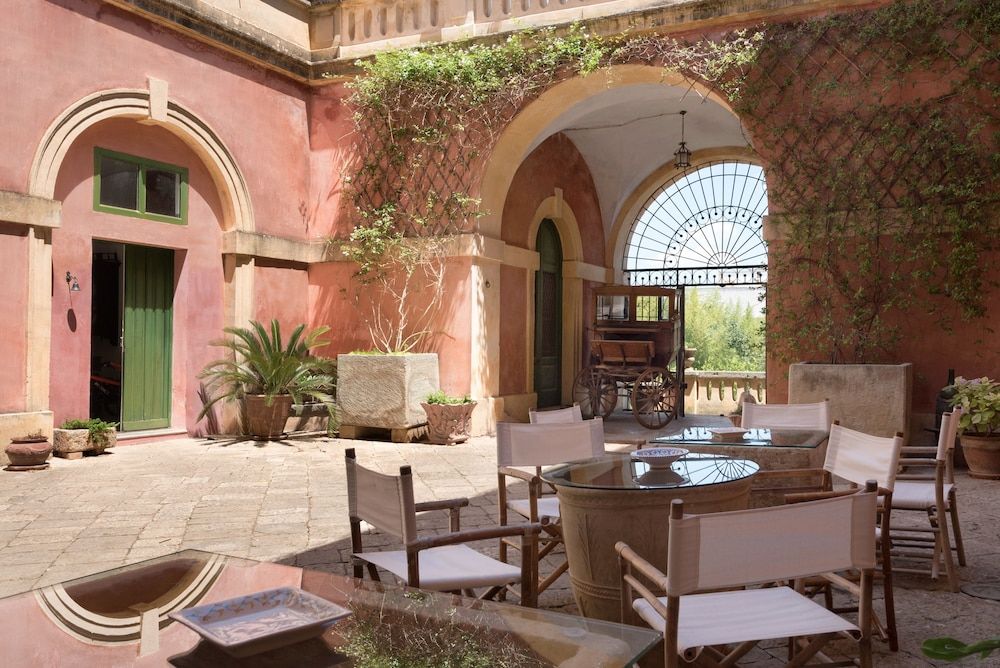 Palazzo Laura -1 estrelas em Morciano di Leuca