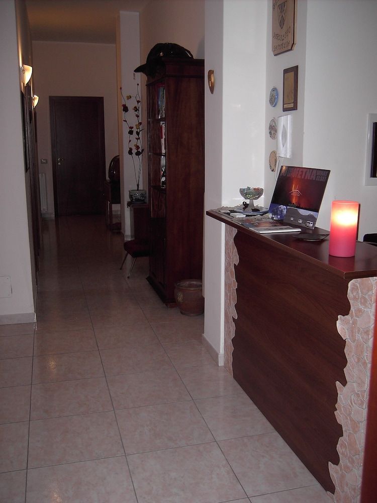 Etna Inn -1 estrelas em Motta SantʼAnastasia