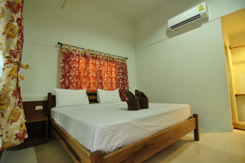 Phi Phi Twin Palms Bungalows 2