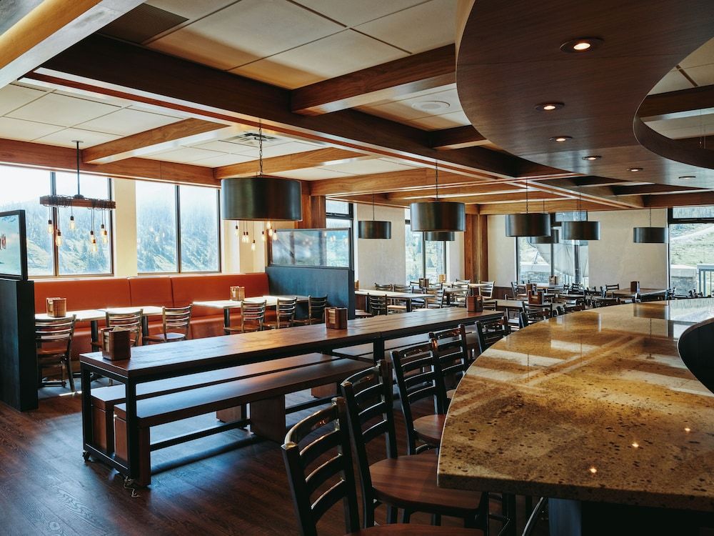 Glacier View Lodge 2