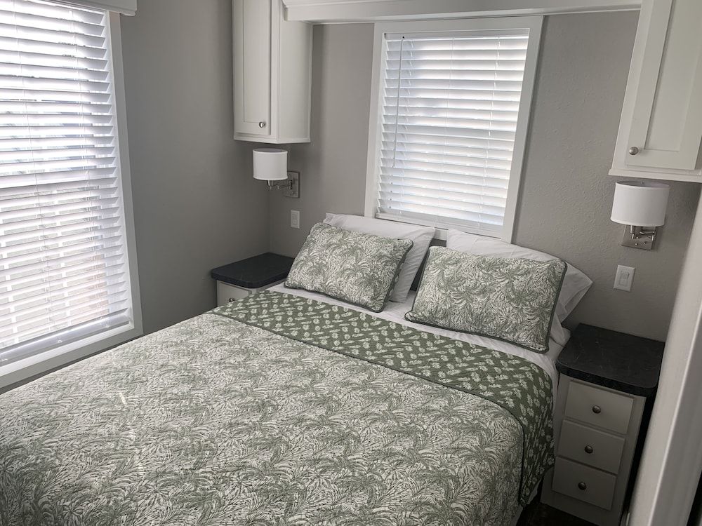 Caribbean Shores Bungalows 2