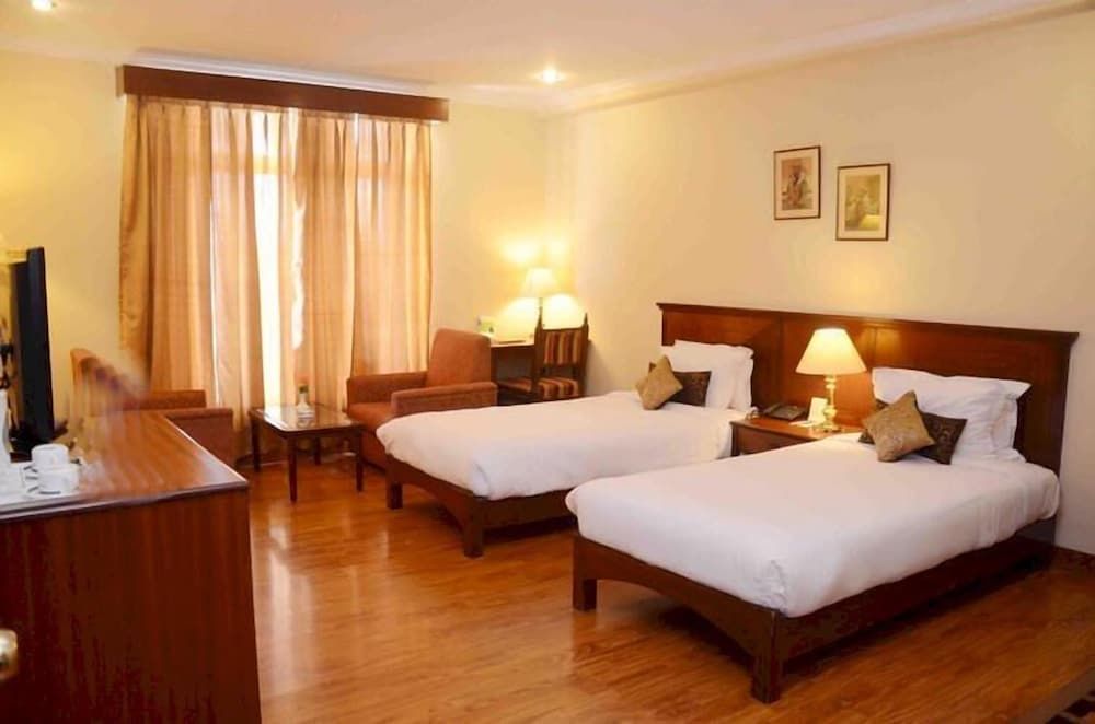 The Gold Palace & Resorts 3
