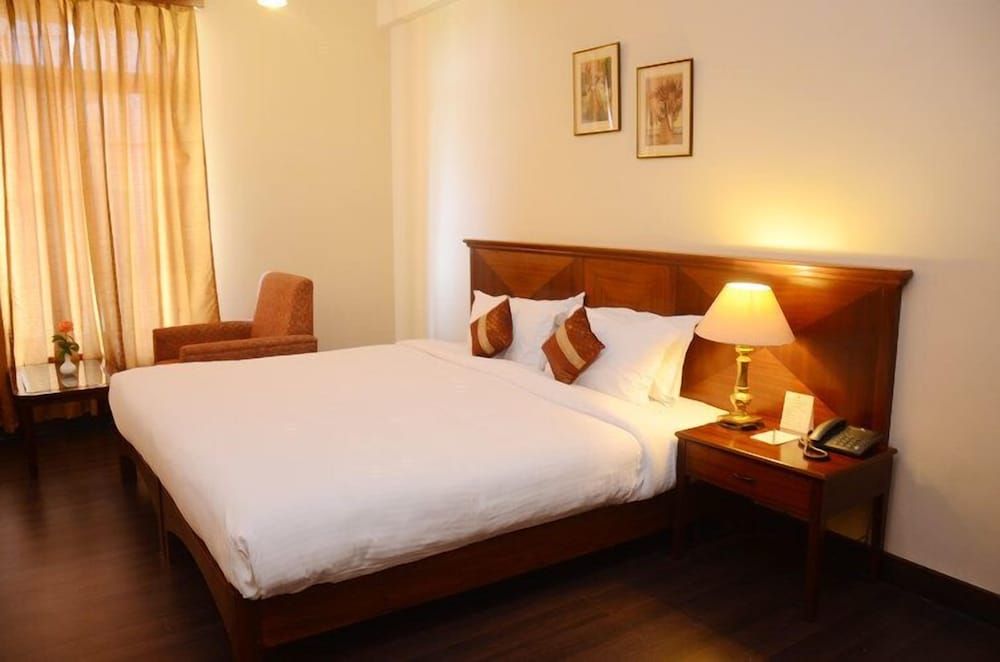 The Gold Palace & Resorts 2