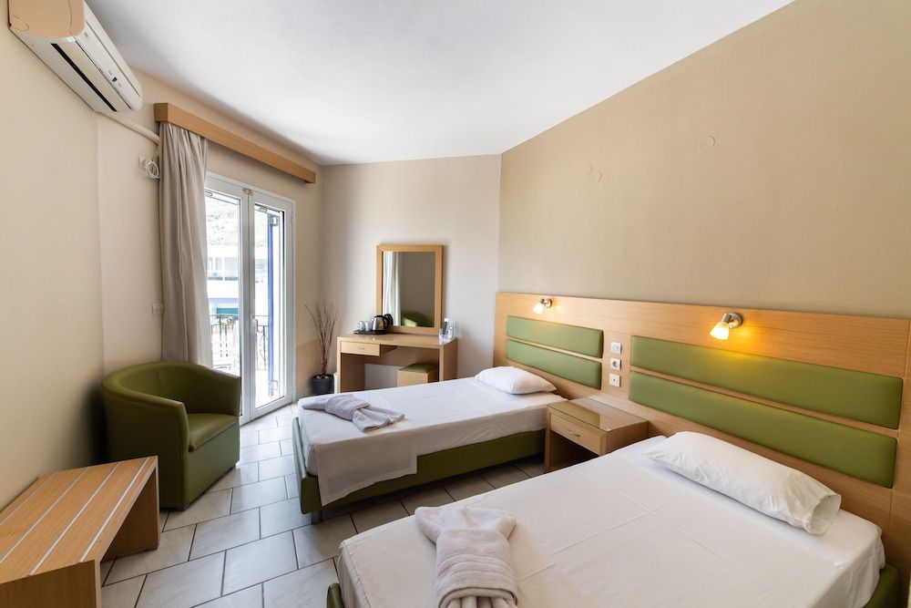 Surf Hotel 3