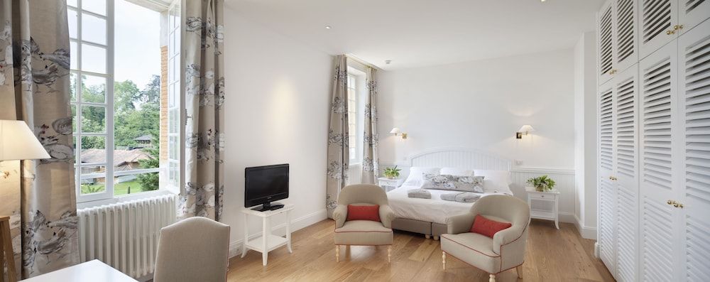 Relais & Châteaux La Bastide 2