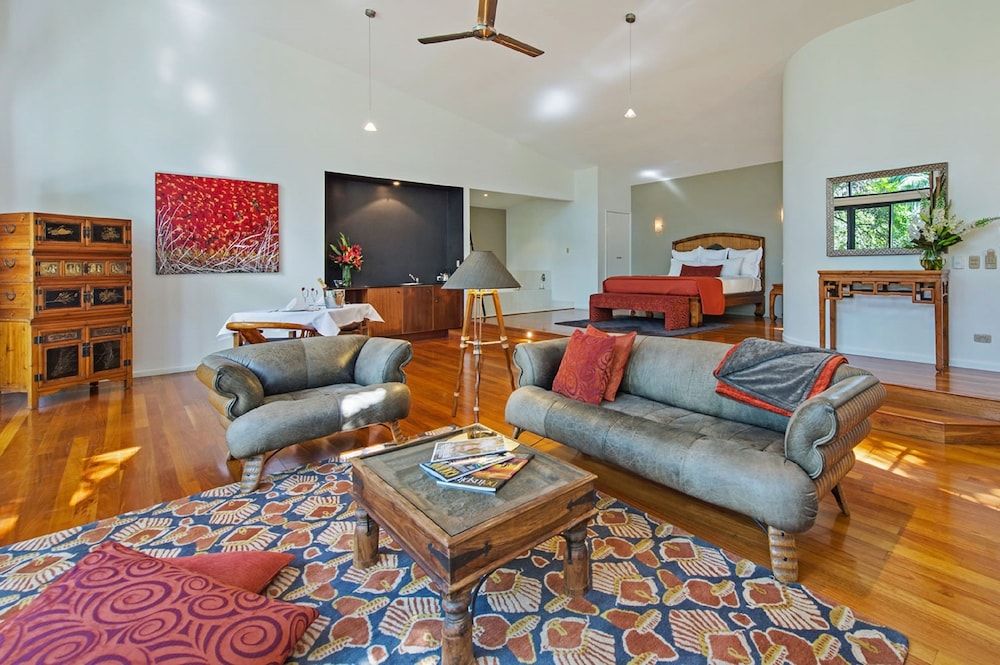 Pethers Rainforest Retreat 3