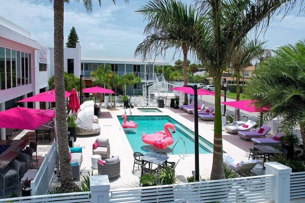 The Saint Hotel 4 estrelas em St Pete Beach