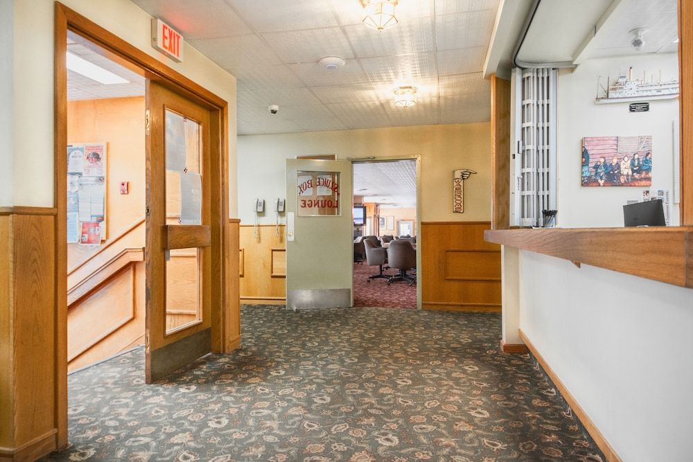 Eldorado, a Coast Hotel 3