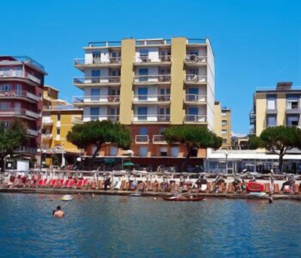 Hotel Anita 3 estrelas em San Bartolomeo al Mare