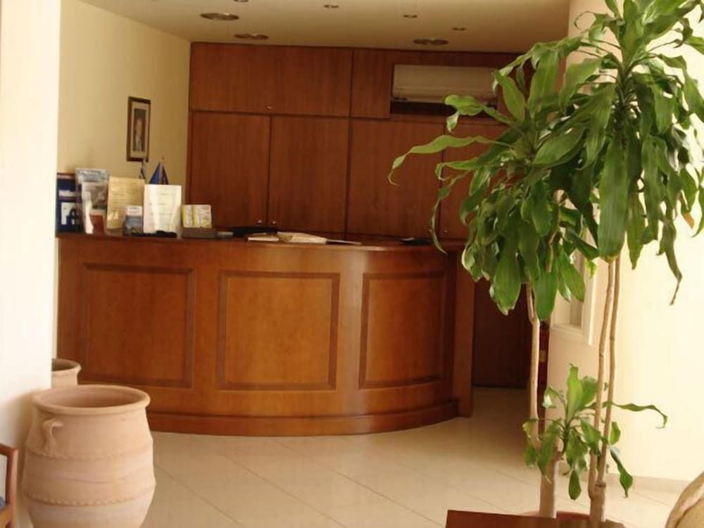 Hiona Holiday Hotel 2