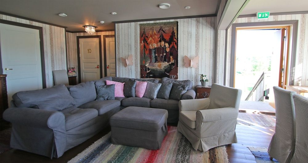 Elves Village Hotel 2