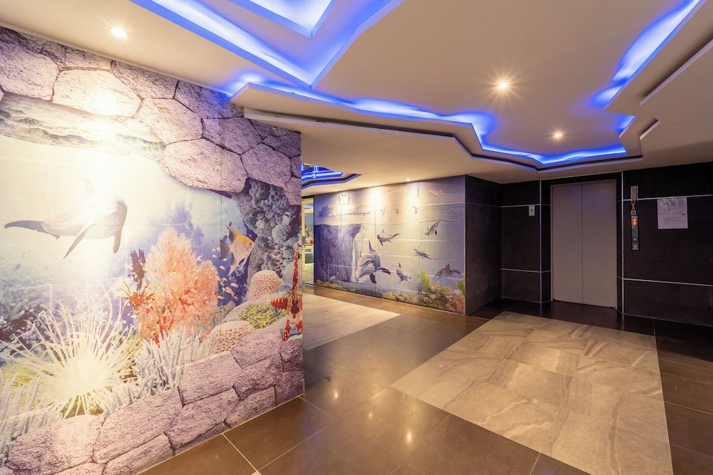 Rodina Beach Hotel 3