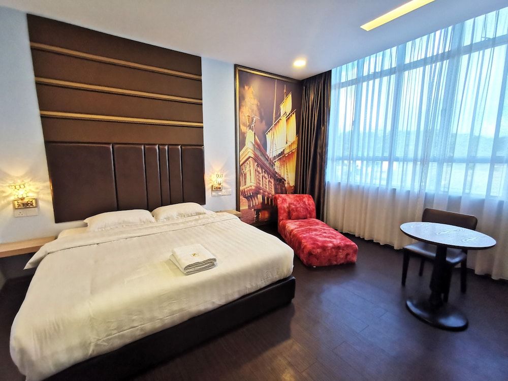 Zenz Hotel 3